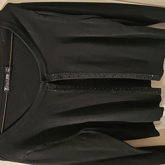 Elegant sweater - Picture 2 of 7